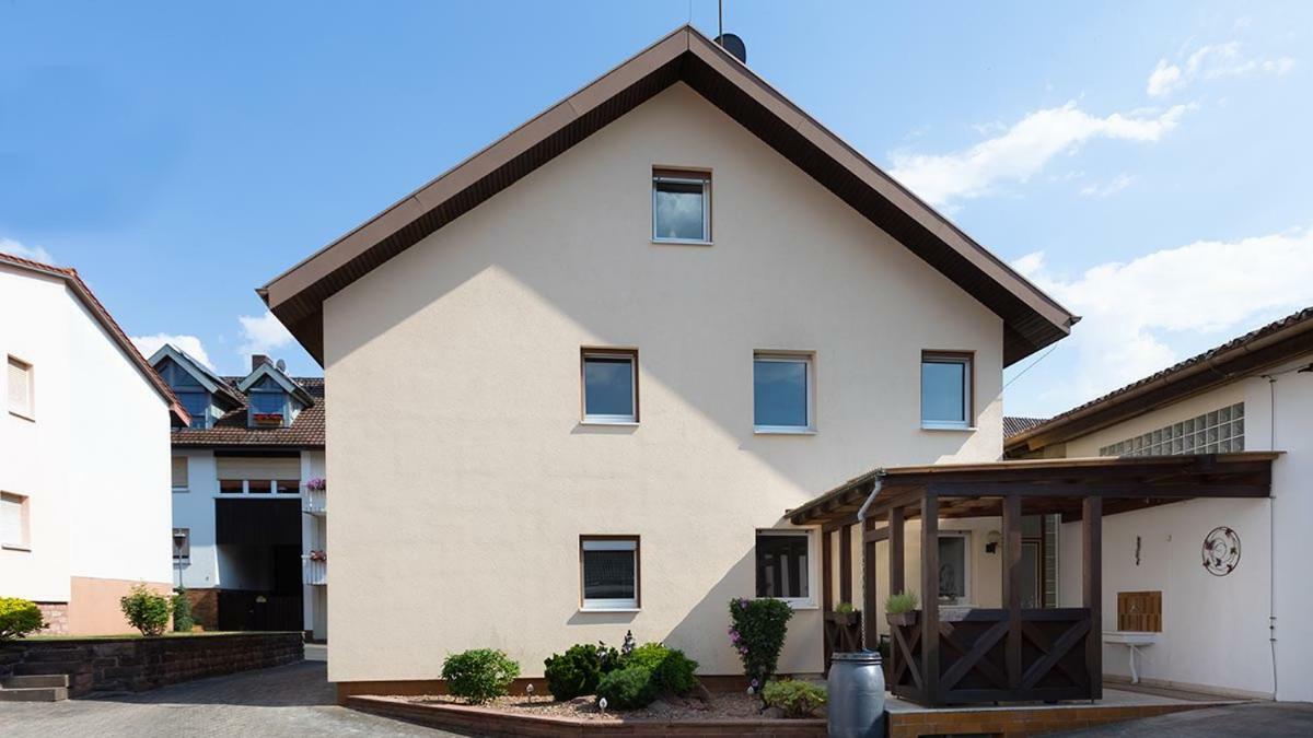 Gaestezimmer - Ferienwohnung 2 - Brauhaus Duerr Dorfprozelten Eksteriør bilde